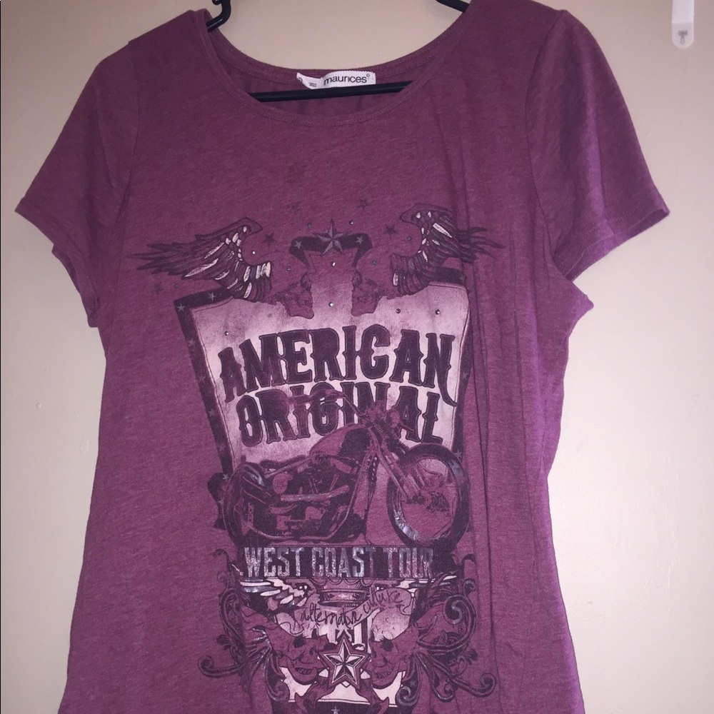 Graphic tee